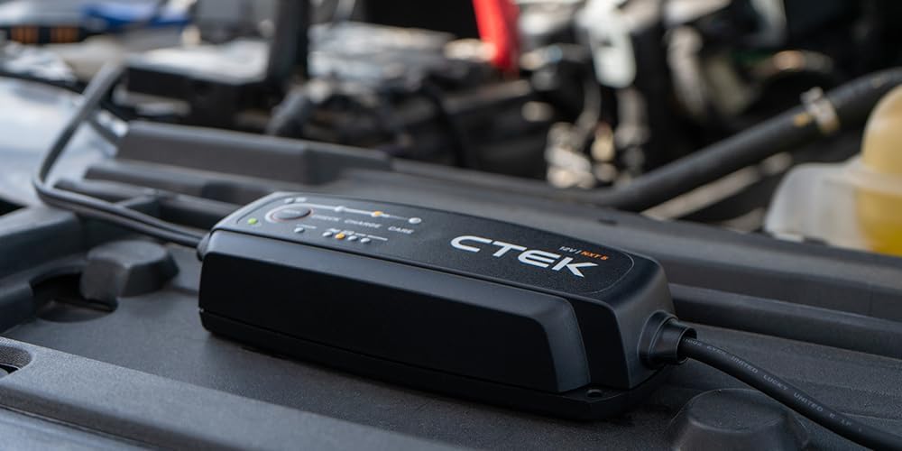 CTEK 40-658 NXT 5 Fully Automatic 4.3 amp Battery Charger and Maintainer 12V