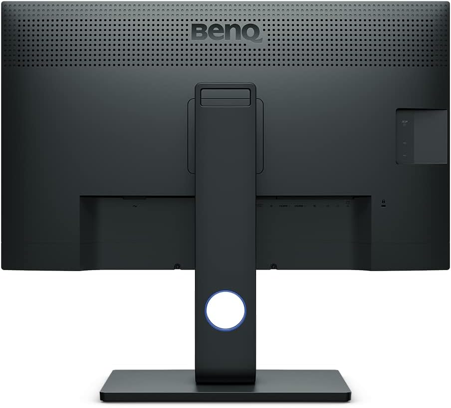 BenQ SW321C Photo Video Editing Monitor 32' 4K UHD | 99% AdobeRGB,100% sRGB,95% P3 | IPS | Hardware Calibrated | 16 bit 3D LUT | DeltaE ≤2 | Uniformity | HLG | AQCOLOR | Ergonomic | USB-C(60W), Black