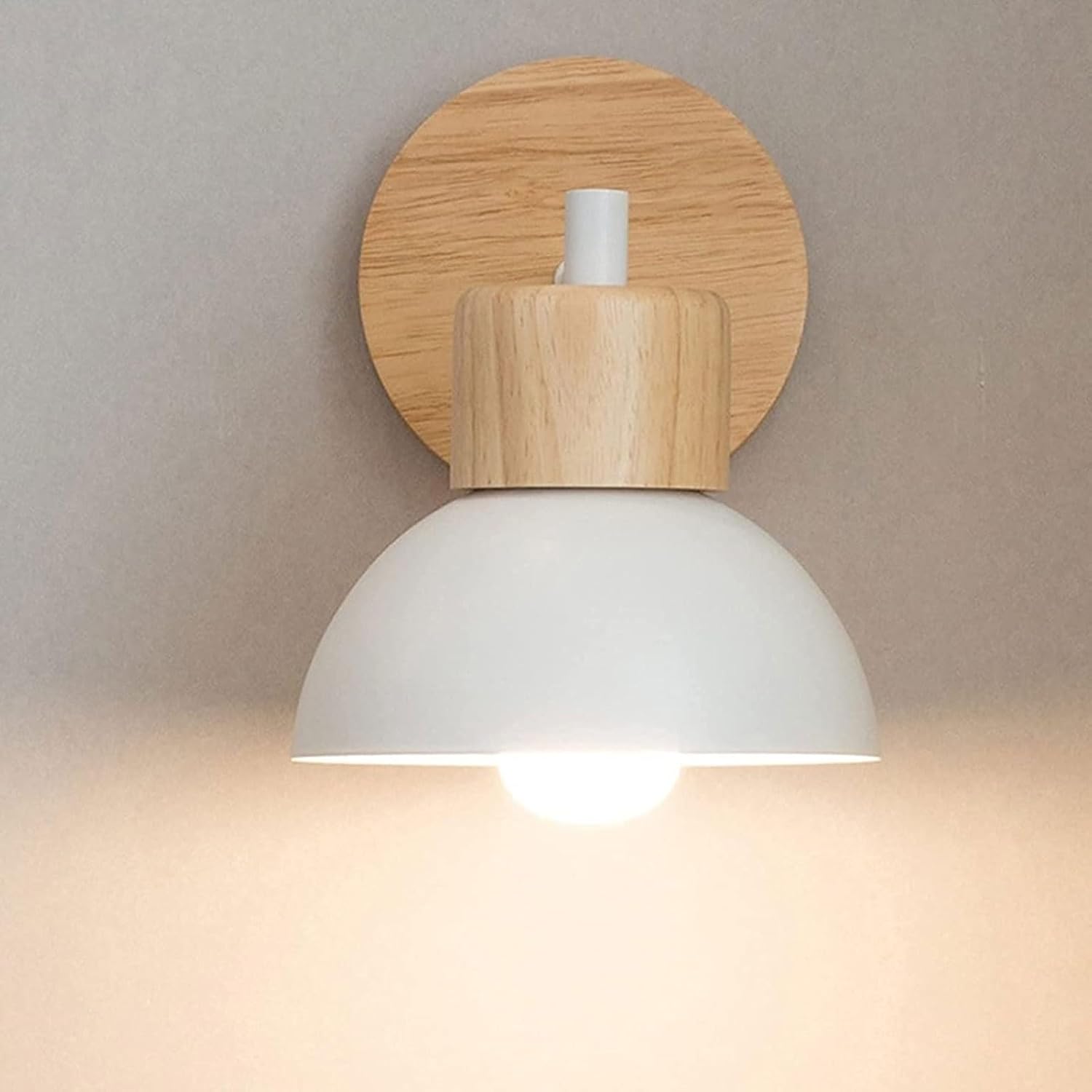 Nordic Style Wrought Iron Wall Sconce Modern Solid Wood Chassis Wall Lamp Wall Mounted Lighting Fixture for Bedroom Bedside Living Room Corridor Study Bathroom Vanity Mirror
