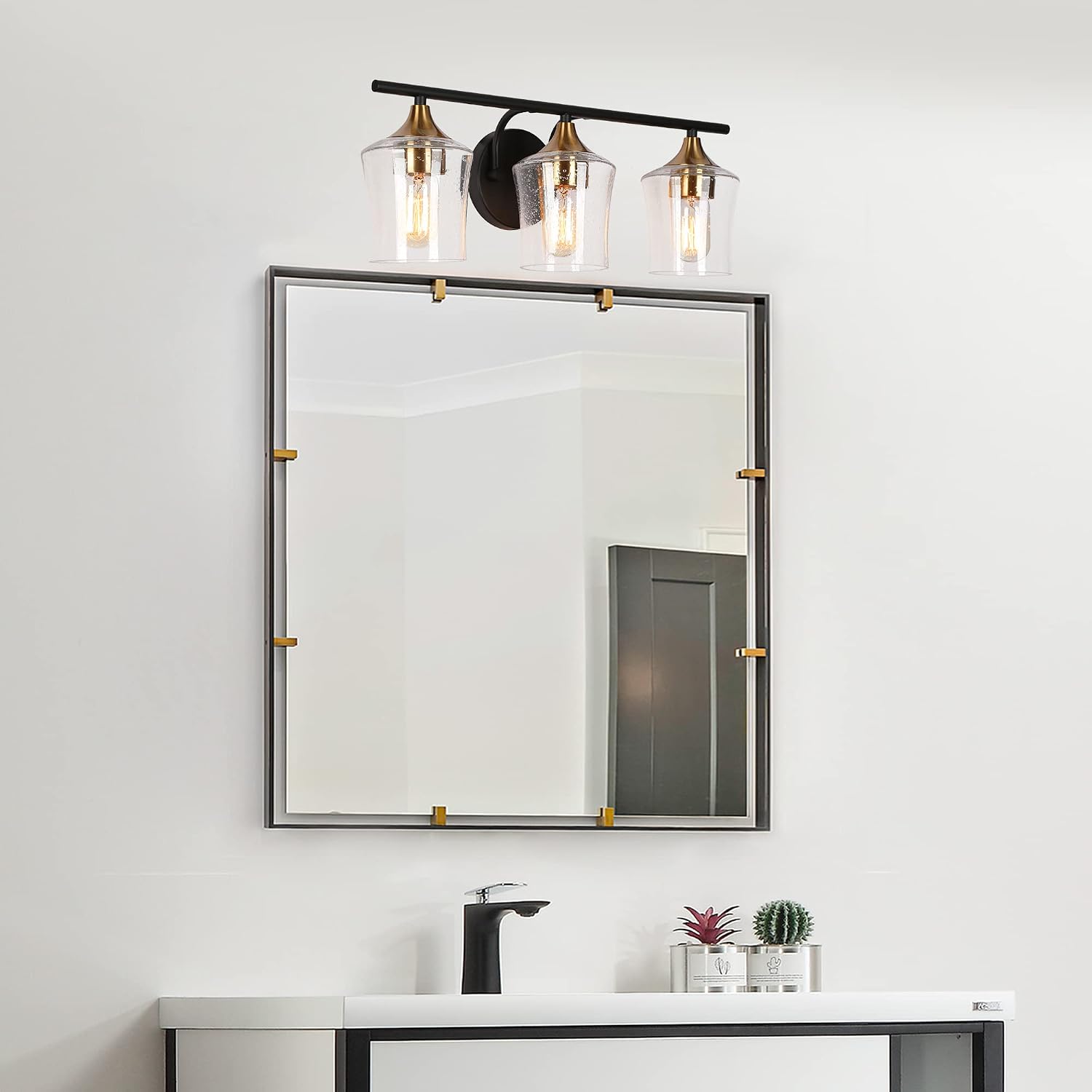 ZEVNI Vanity Light Fixture, 3-Light Bathroom Black and Gold Vanity Light Fixtures with Seeded Glass Shades, 20.5' X 7.5' X 7'