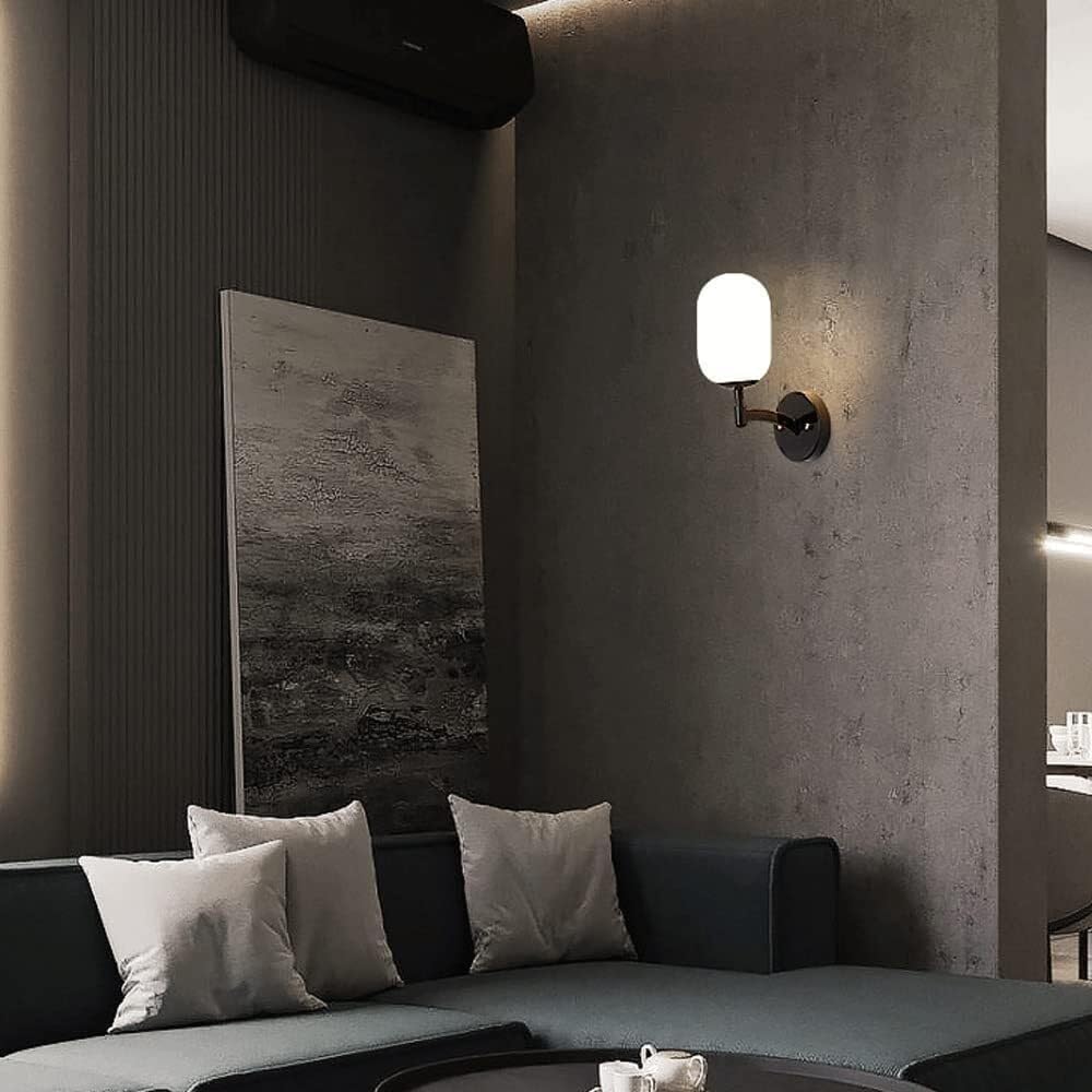 Creative Wrought Iron Wall Sconce Black Minimalist Wall Lamp with Glass Lampshade Edison E14 Indoor Lighting Fixtures for Loft Coffee Bar Living Room Dining Room