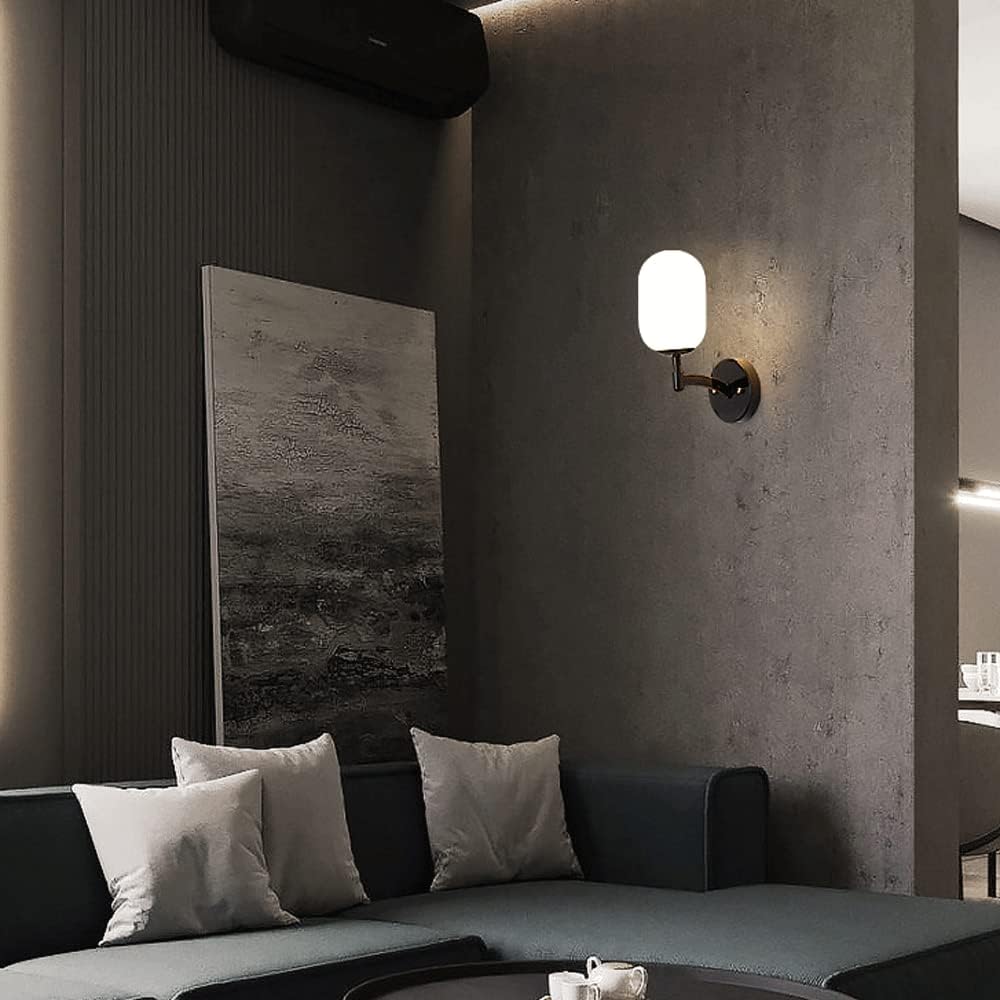 Black Minimalist Wall Lamp with Glass Lampshade, Creative Wrought Iron Sconce Edison E14 Indoor Lighting Fixtures for Loft Coffee Bar Living Room Dining