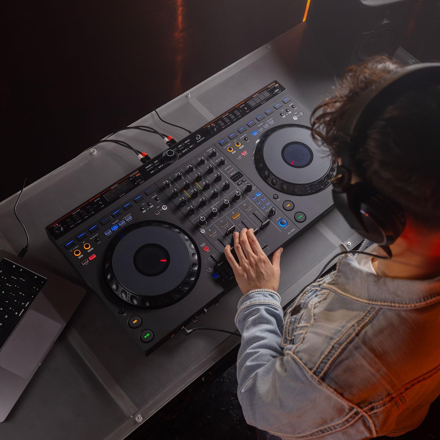 DDJ-GRV6 4-Channel DJ Controller with StreamEye Cans50 Professional Studio Headphones, On-Stage Stands LPT5000 Laptop Stand, and Essential Cables for Connecting to DJ Controllers
