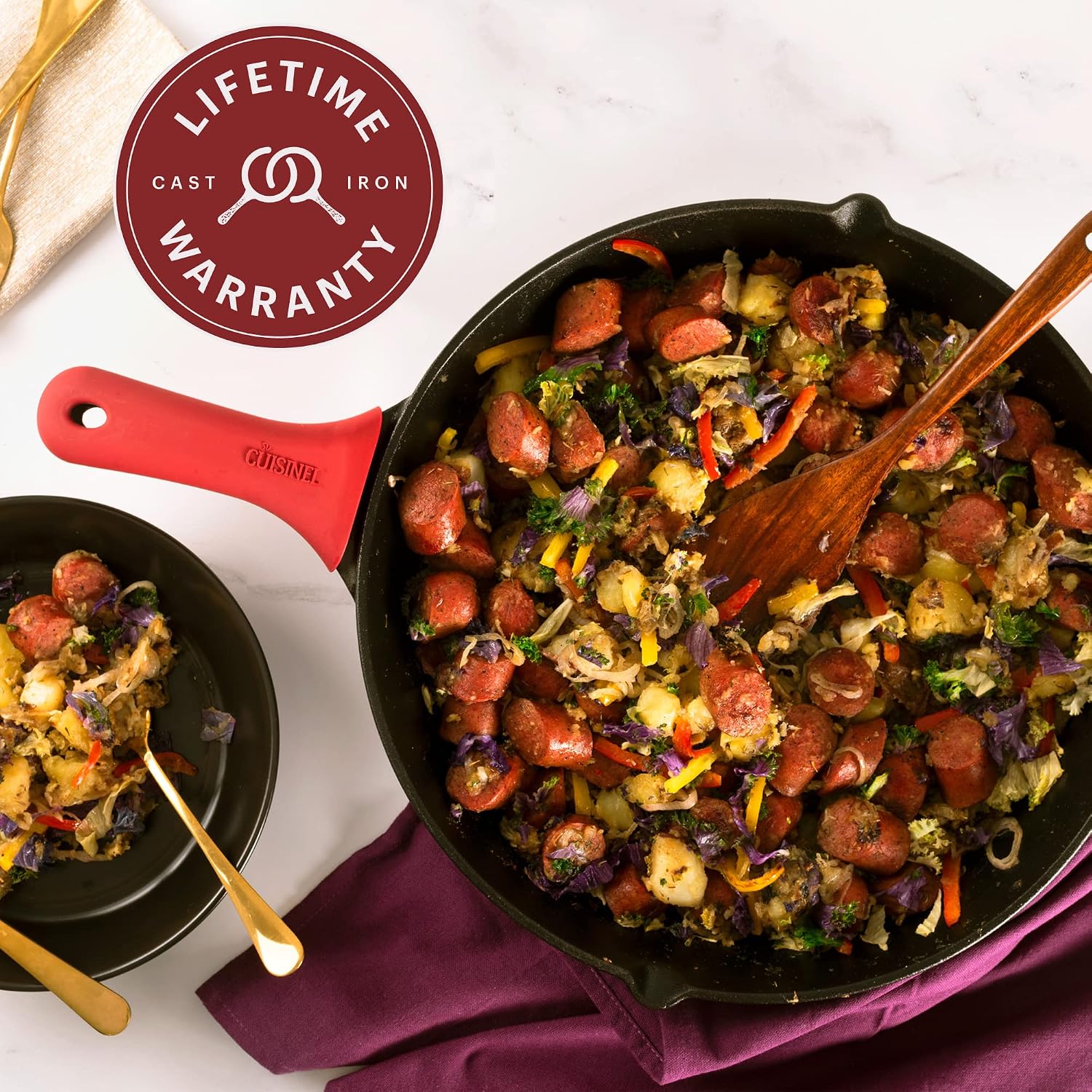 Cuisinel Cast Iron Skillet with Glass Lid Cover - Large 15'-inch Frying Pan + Scraper + Silicone Handle Grip - Pre-seasoned Kitchen Cookware - Indoor/Outdoor - Camping, Grilling, BBQ, Oven Use