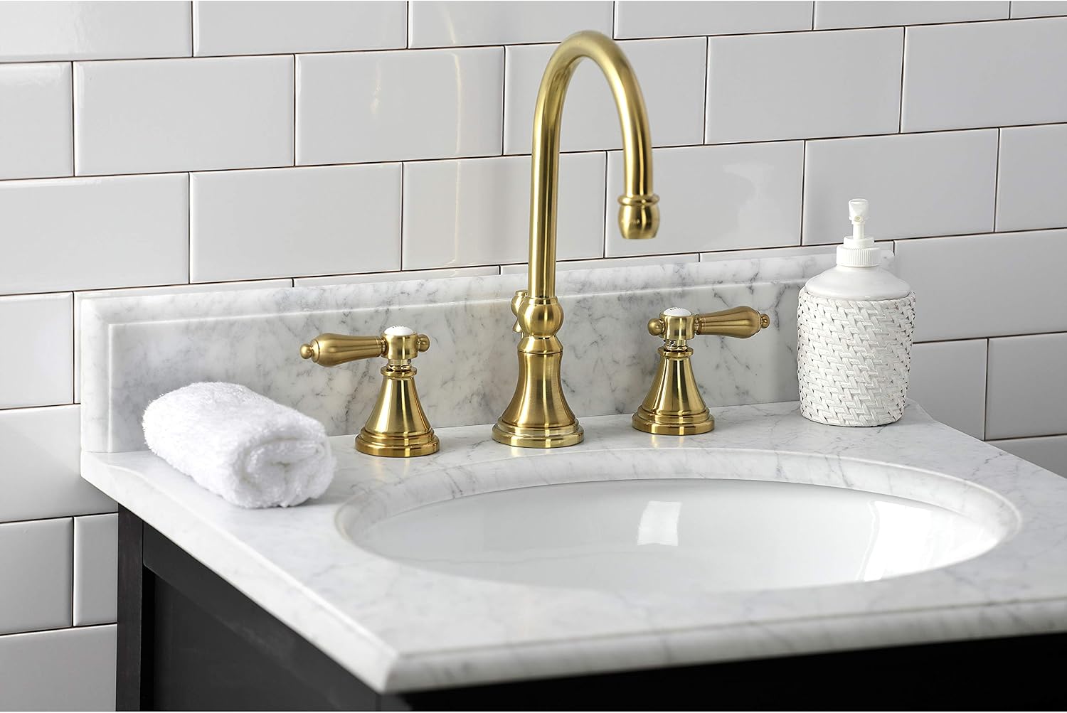 Kingston Brass KS2987BAL Heirloom Widespread Bathroom Faucet with Brass Pop-Up, Brushed Brass