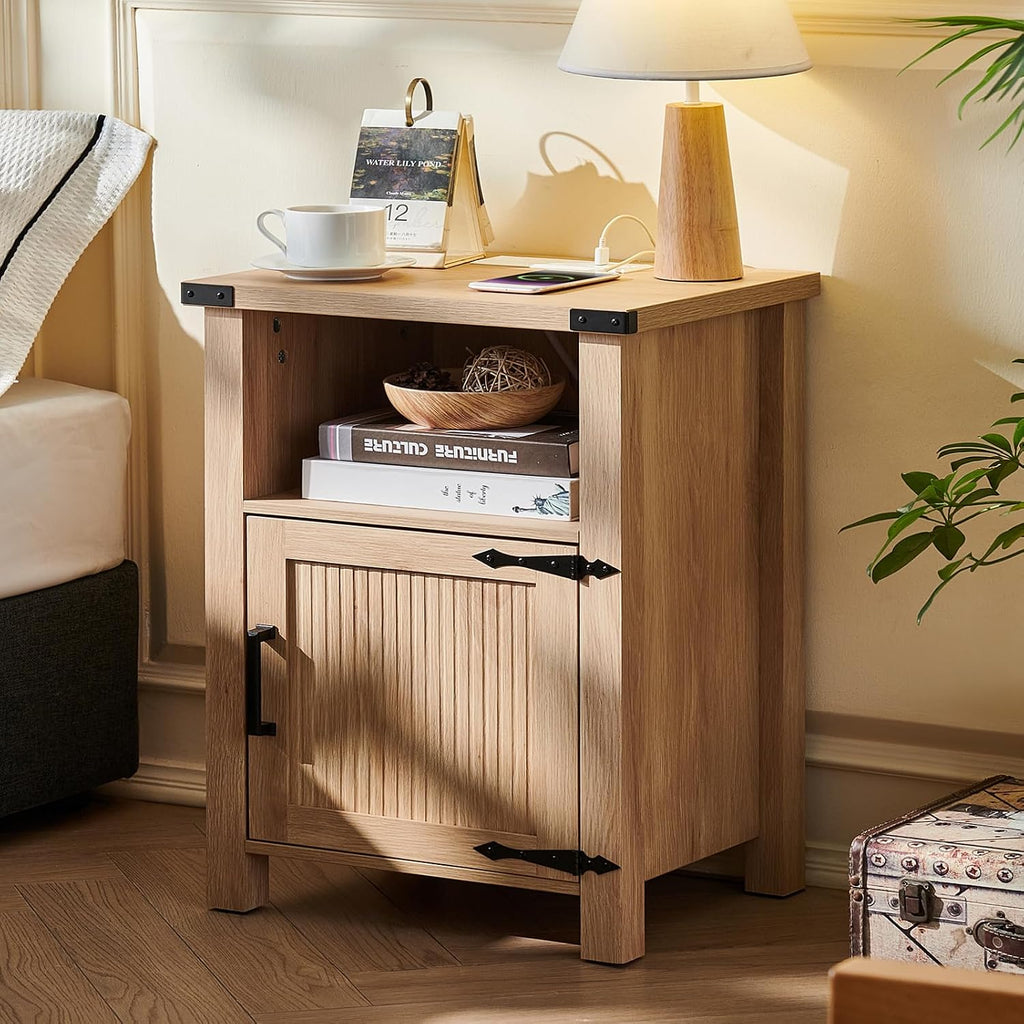Joaxswe Boho Fluted Nightstand Set of 2 for Bedroom, 18' Rustic Night Stand with Charging Station, Modern Accent Bedside Tables with Open Storage Shelf & Door, Wooden End Table for Home, Natural Oak