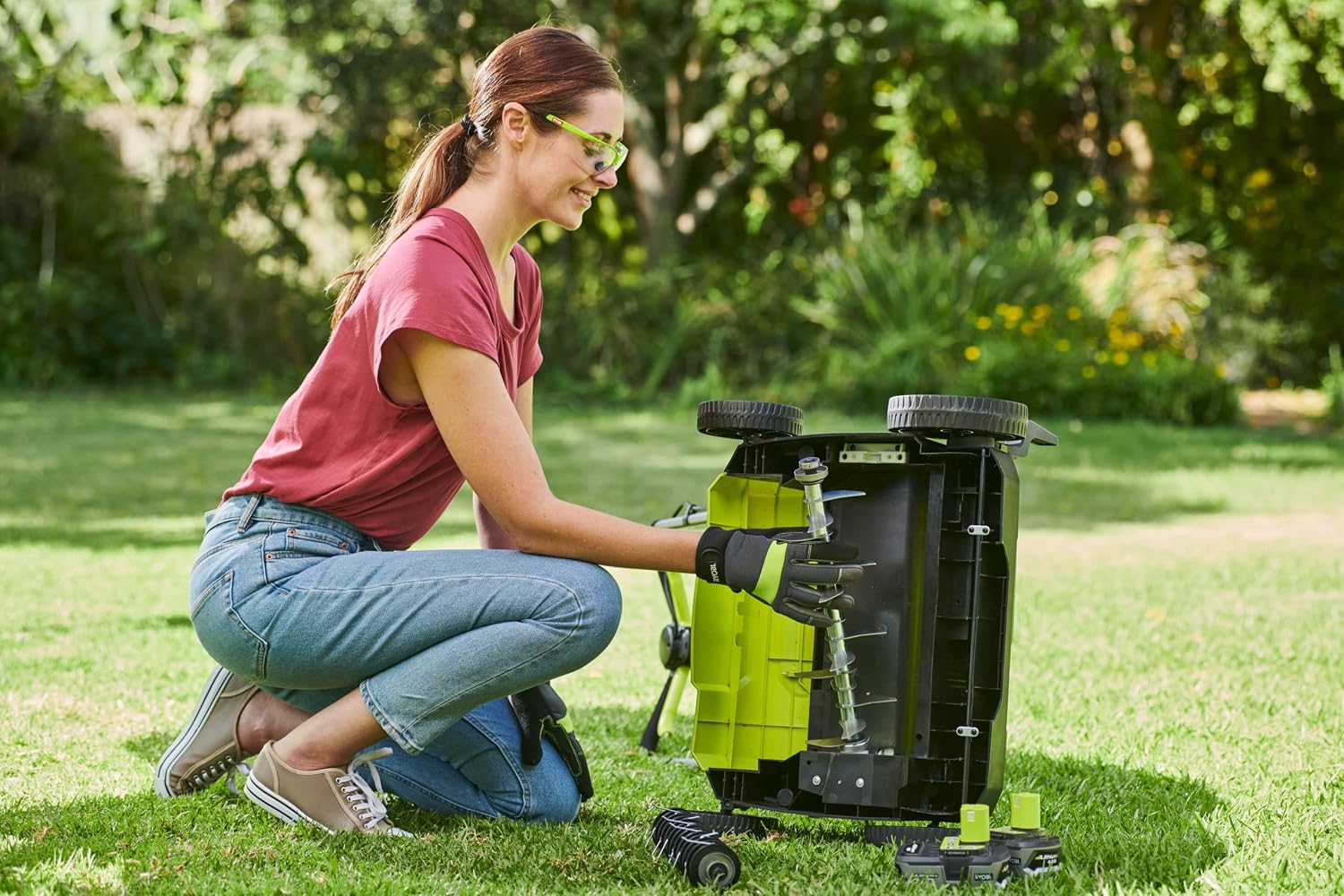 Ryobi RY18SFX35A-0 Brushless Scarifier 18V ONE+ Battery 35cm Kit 2x4.0 Ah