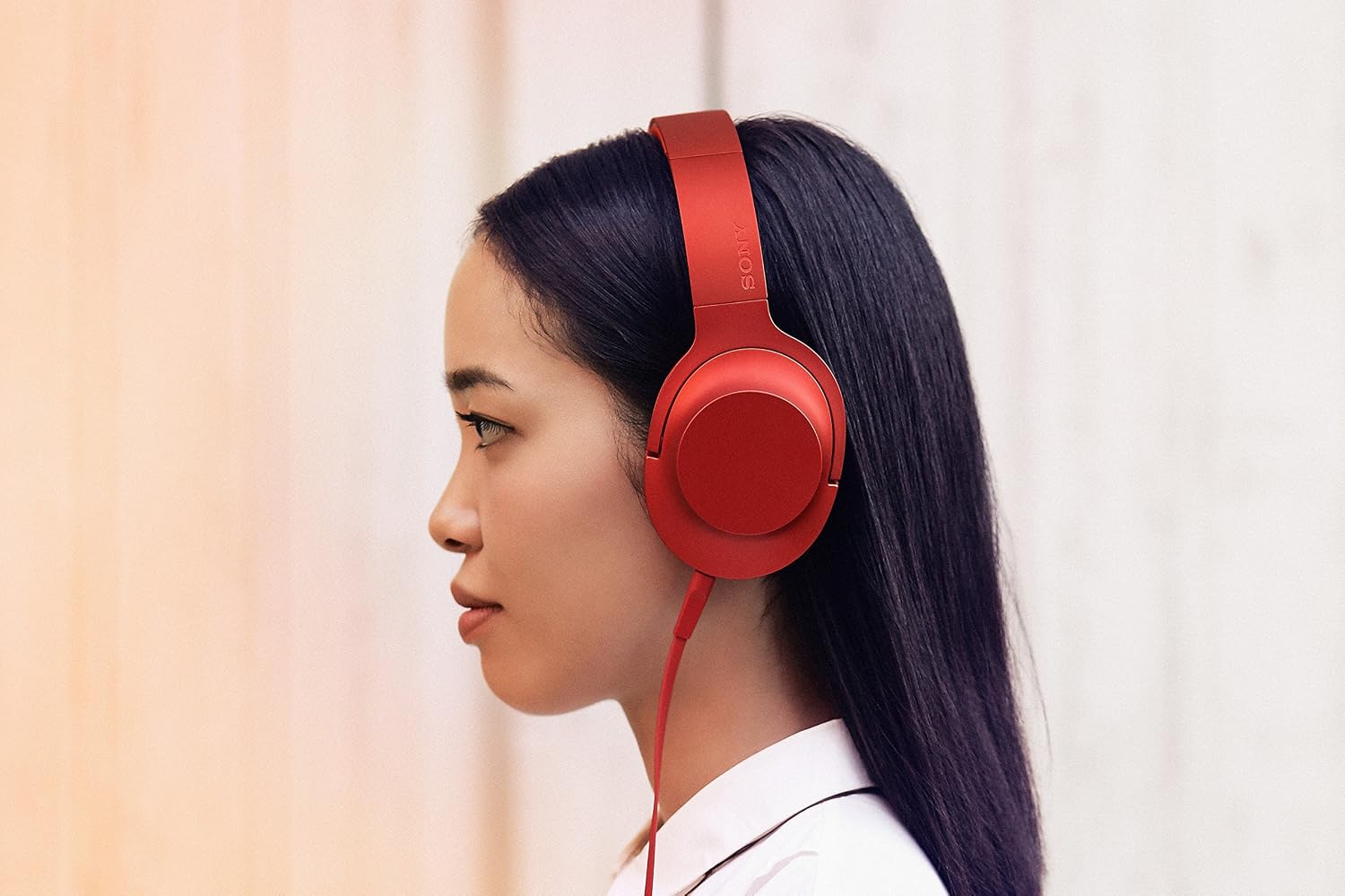 Sony hear on Premium Hi-Res Stereo Headphones (wired), Cinnabar Red